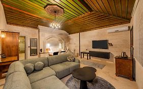 Stone House Cave Hotel